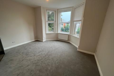 Studio to rent, Southbourne Road, Bournemouth, BH6