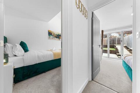 160 Cotterells, Hemel Hempstead, HP1 1JW