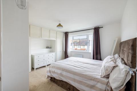 3 Braemar Avenue, South Croydon, CR2 0QA