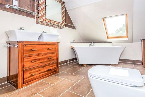 undefined, Tayberry Grove, Reading RG7