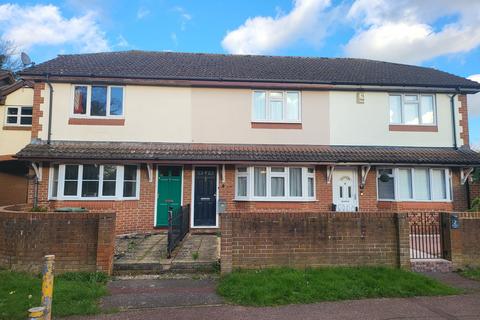 3 bedroom terraced house for sale, Sheppards Close, Newport Pagnell