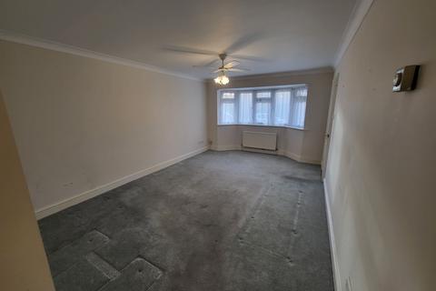 3 bedroom terraced house for sale, Sheppards Close, Newport Pagnell