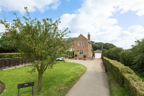 3 bedroom house for sale, North Back Lane, Terrington, York