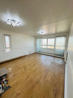 2 bedroom apartment to rent, Elliston House, Wellington Street, London, SE18