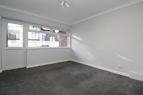 2 bedroom apartment to rent, Ashley Road, Poole