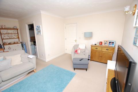 2 bedroom flat to rent, WILLOW HOUSE