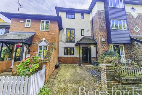 4 bedroom terraced house for sale, Nicholsons Grove, Colchester, CO1