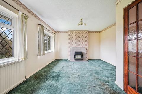 2 bedroom flat for sale, Kingston Road, Ewell Village