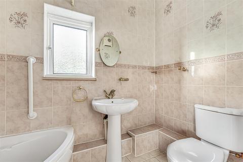 1 bedroom flat for sale, Portman Avenue, East Sheen, SW14