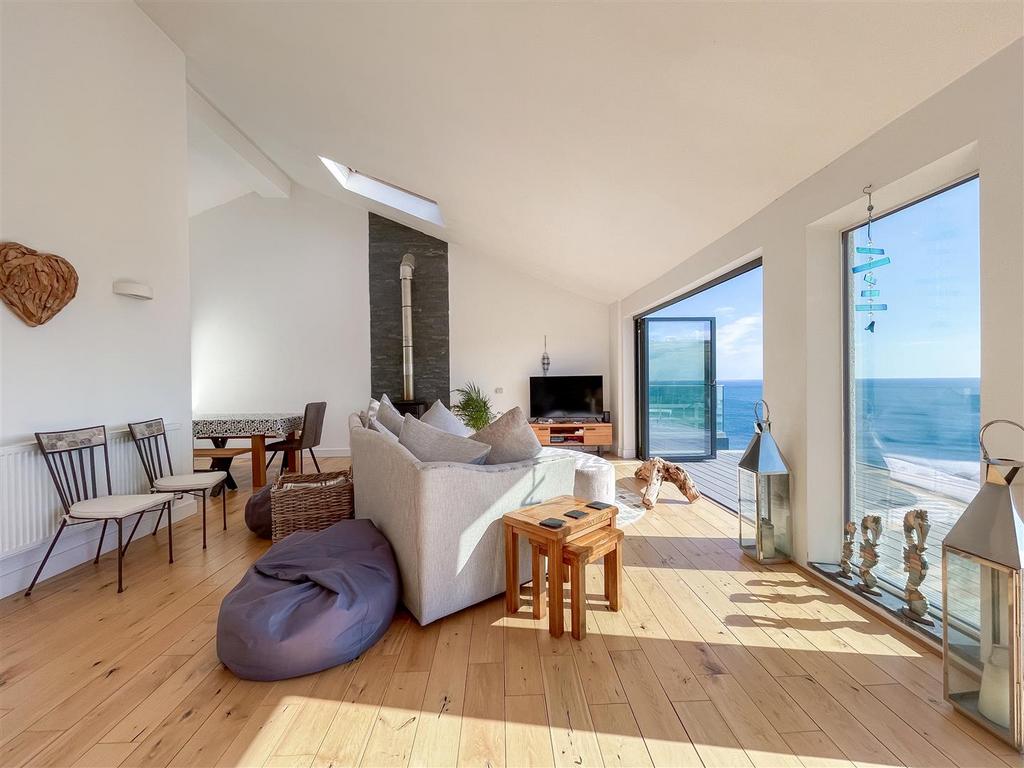 Parry Miramar Buttlegate-9.jpg