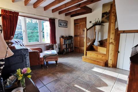 Woodside, 24 Newgate, Kirby Cane, Bungay, NR35 2PP