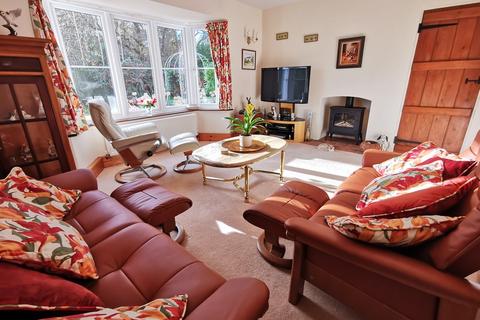 Woodside, 24 Newgate, Kirby Cane, Bungay, NR35 2PP