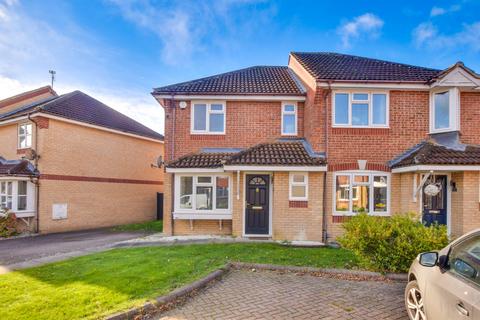 2 bedroom semi-detached house to rent, The Meadows, Thorley