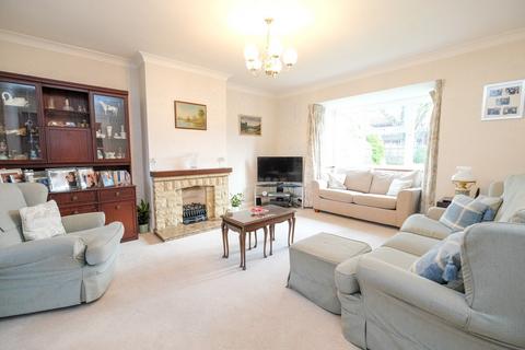 4 bedroom detached house for sale, The Highway, Orpington