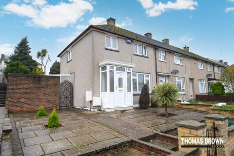 3 bedroom end of terrace house for sale, Chipperfield Road, Orpington