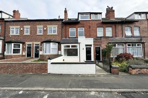 4 bedroom terraced house to rent, Marshall Street, Crossgates