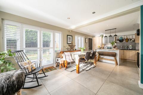 14 Limmings Lane, Thame, OX9 3PQ