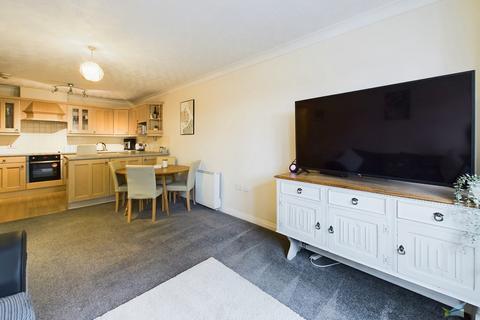 2 bedroom apartment for sale, Elm Court, Bebington CH63