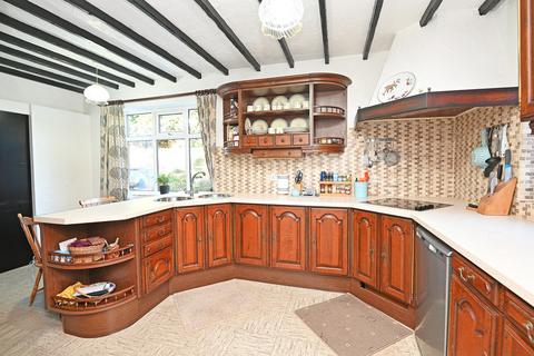 3 bedroom detached house for sale, Tofts Lane, Follifoot, Harrogate