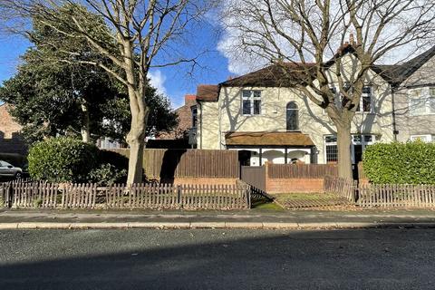 4 bedroom semi-detached house to rent, Heathfield Road, Liverpool