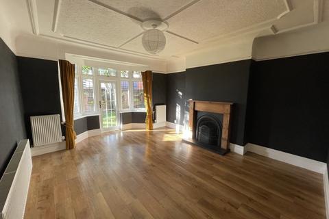 4 bedroom semi-detached house to rent, Heathfield Road, Liverpool