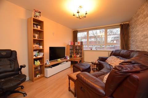 2 bedroom flat for sale, Cleaver Gardens, Nuneaton