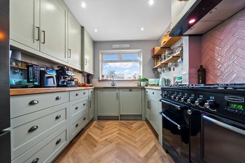 60 Beddington Grove, Wallington, SM6 8LD