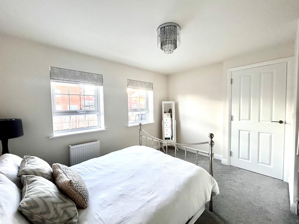 39 neptune bed 2