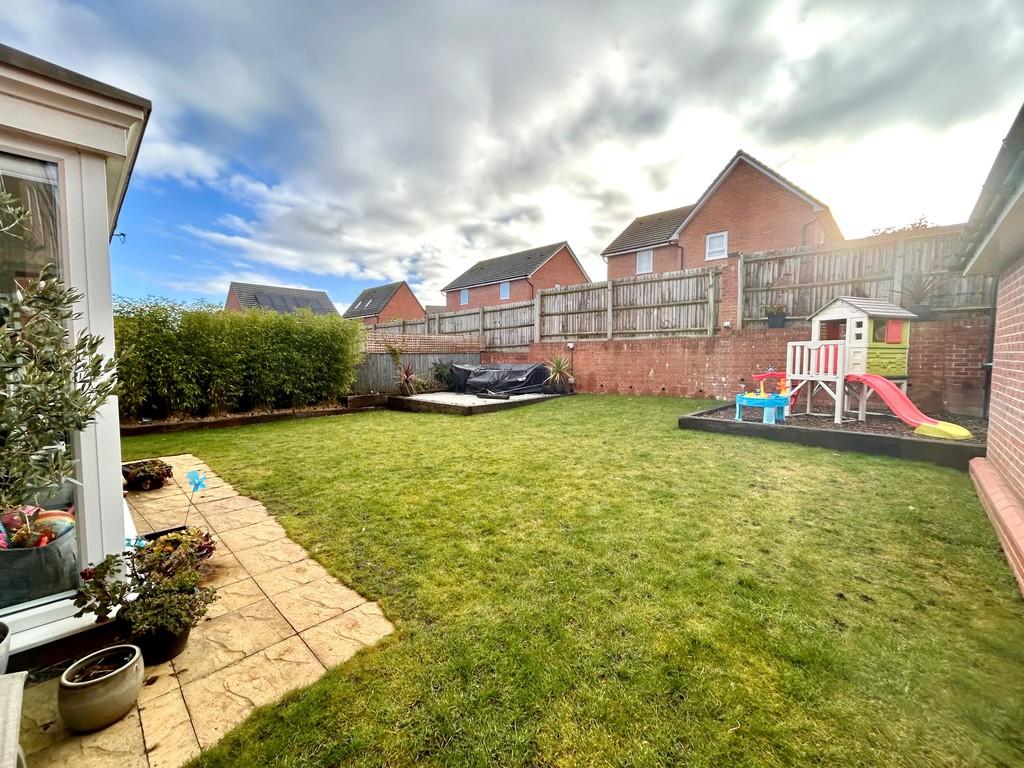 39 neptune way rear garden new photo