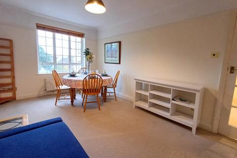 2 bedroom apartment to rent, Sea Road, Bournemouth