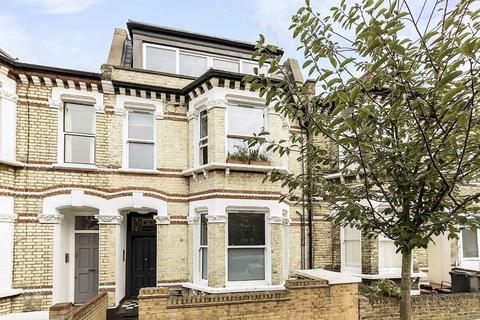 3 bedroom flat to rent, Corrance Road, London SW2