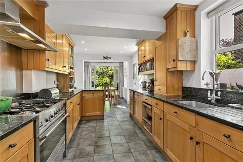 4 bedroom end of terrace house for sale, Beaconsfield Road, St Margarets, TW1