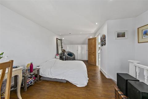 15 Beaconsfield Road, Twickenham, TW1 3HX