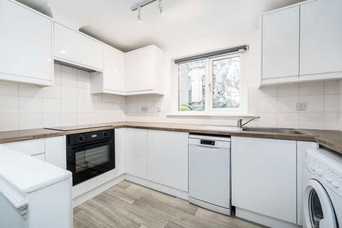 1 bedroom flat for sale, Thames Close, Hampton TW12