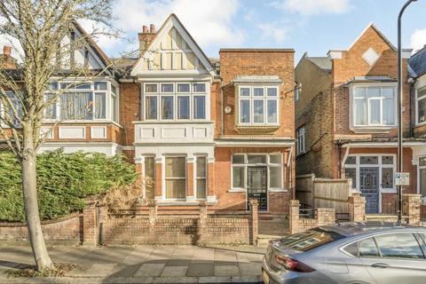 5 bedroom semi-detached house to rent, King Edwards Gardens, London W3