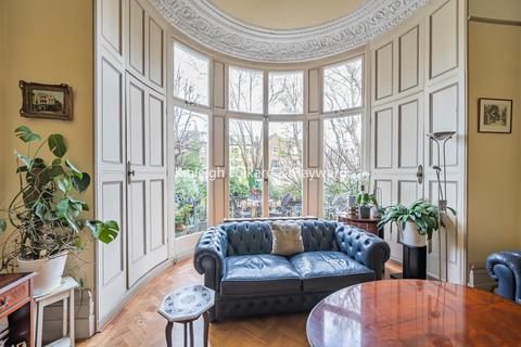 2 bedroom flat for sale, Belsize Park Gardens, Belsize Park