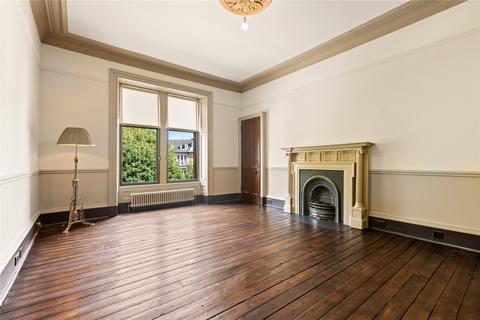 3 bedroom apartment to rent, Glencairn Drive, Pollokshields, Glasgow