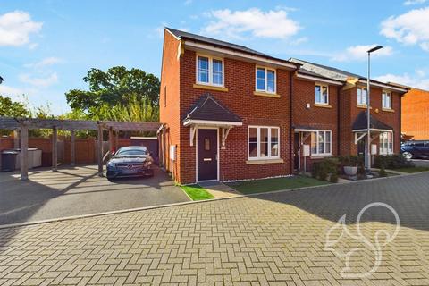 3 bedroom end of terrace house for sale, Birchwood Drive, Colchester