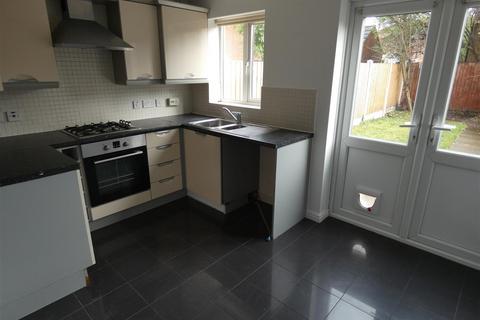 3 bedroom townhouse to rent, Barker Round Way, Stretton, Burton On Trent