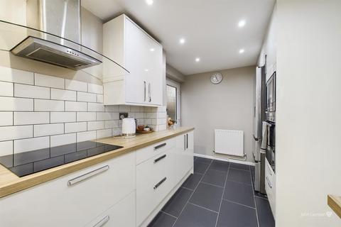 114 Athlestan Way, Stretton, Burton-on-trent, DE13 0XZ