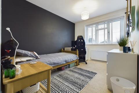 114 Athlestan Way, Stretton, Burton-on-trent, DE13 0XZ