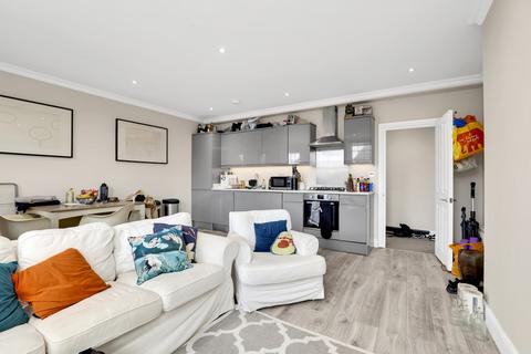 2 bedroom apartment for sale, Balham High Road, London