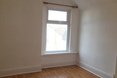 3 bedroom terraced house to rent, Coigne Terrace, Barry CF63