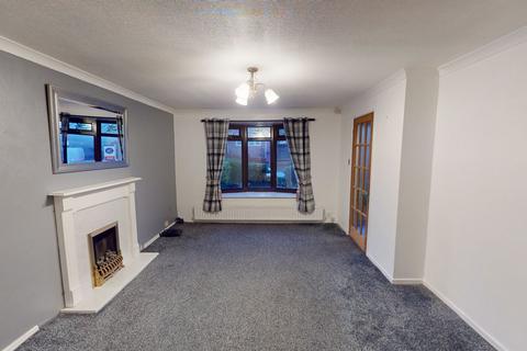 3 bedroom detached house to rent, Deanery Gardens BD10