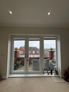 2 bedroom apartment to rent, Harold Grove, Frinton-on-Sea CO13