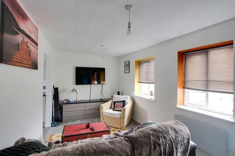 1 bedroom flat for sale, St. Marys Street, St. Neots PE19