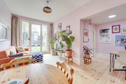 1 bedroom apartment for sale, Weston Park, Crouch End N8