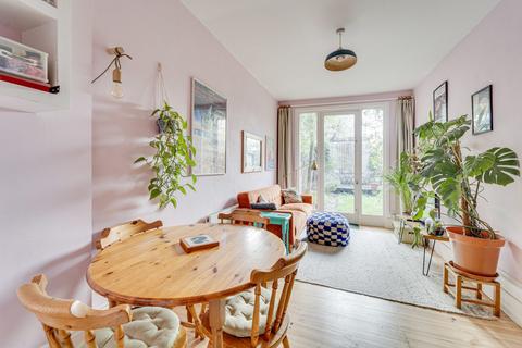 1 bedroom apartment for sale, Weston Park, Crouch End N8