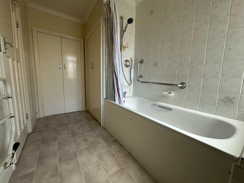 Bathroom 11