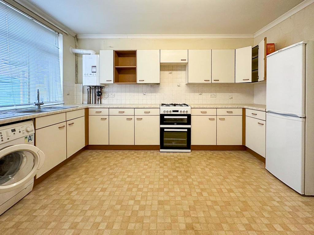 Kitchen 8